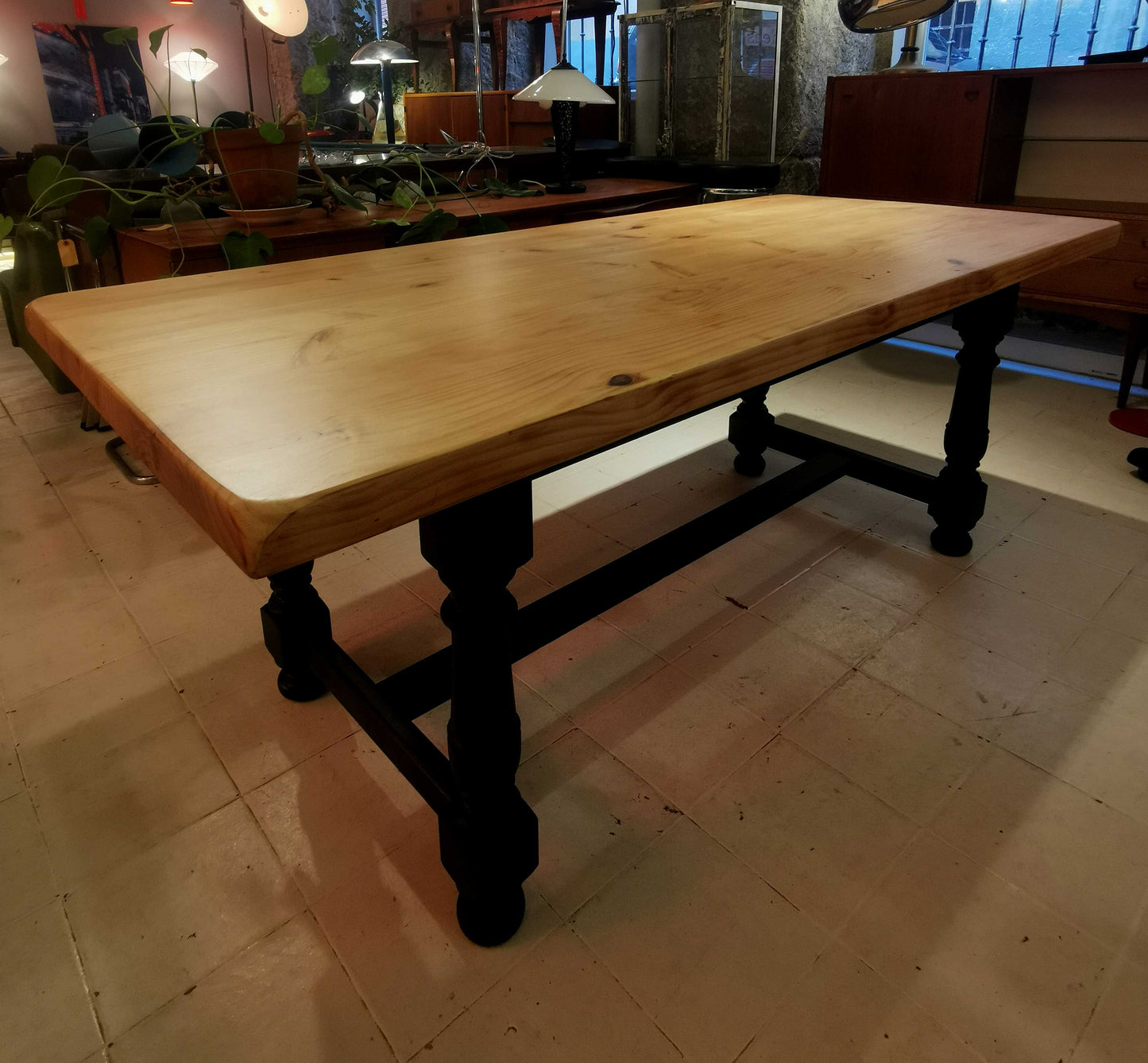 Mesa tocinera de pino