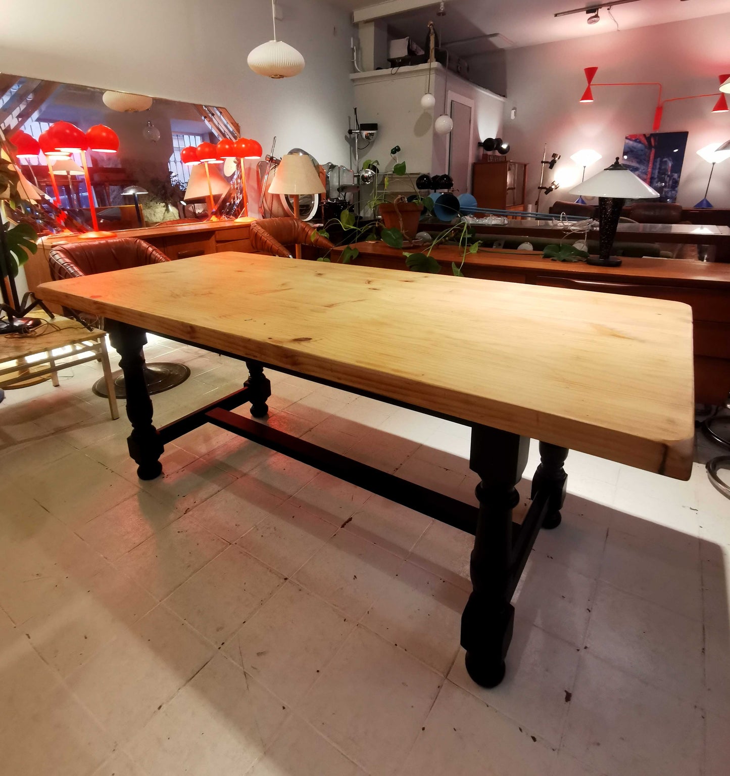 Mesa tocinera de pino