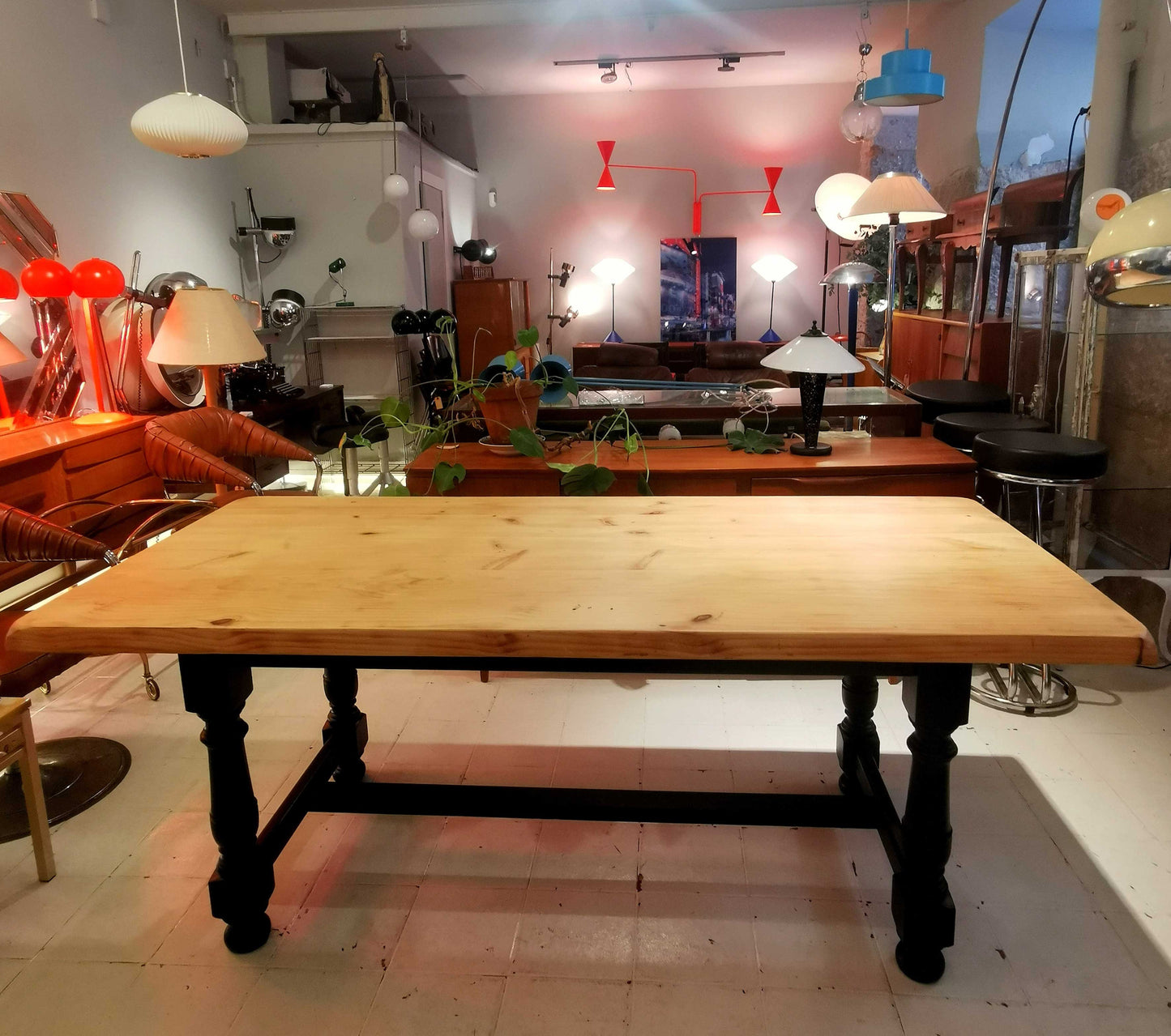 Mesa tocinera de pino