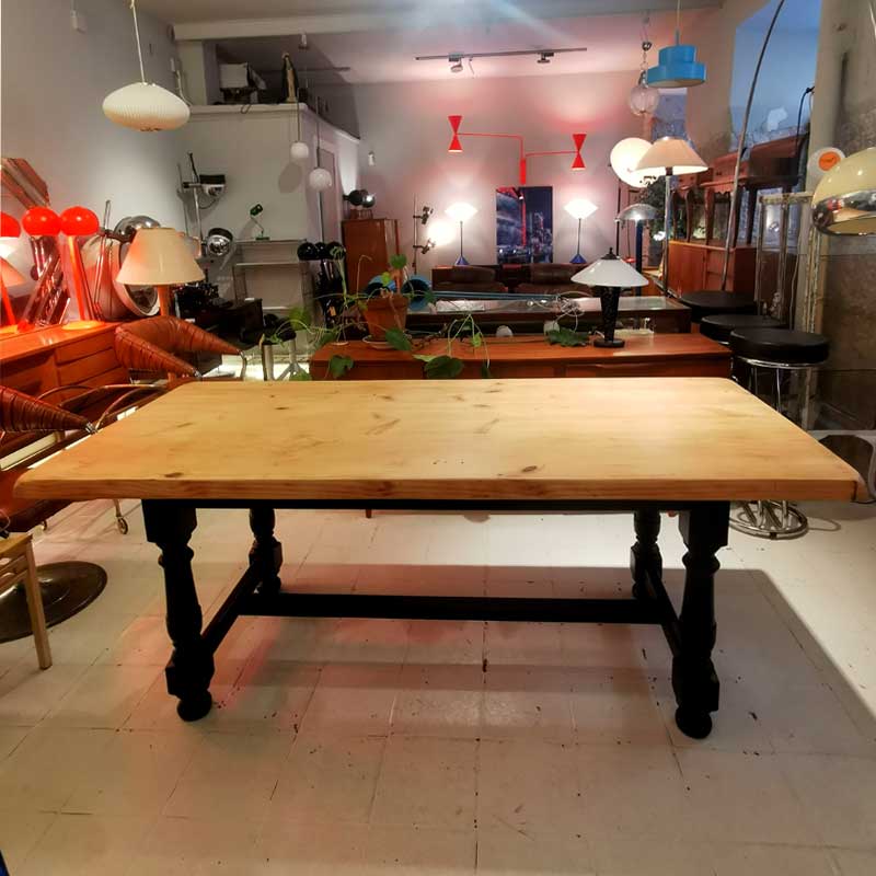 Mesa tocinera de pino