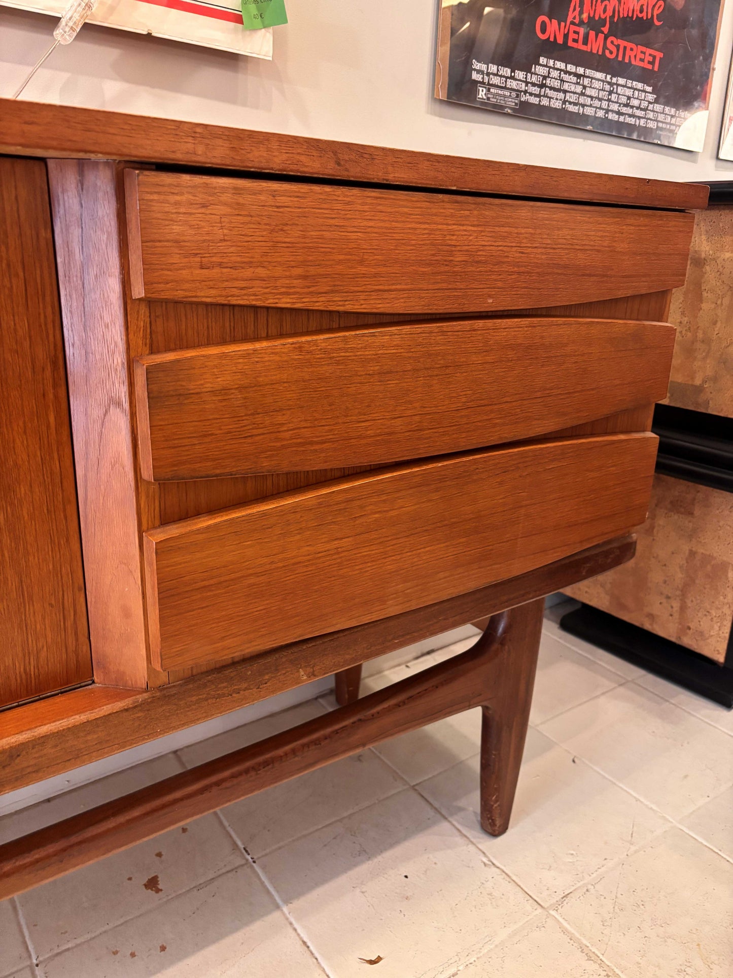 Aparador Gplan de teca, Inglaterra años 60s