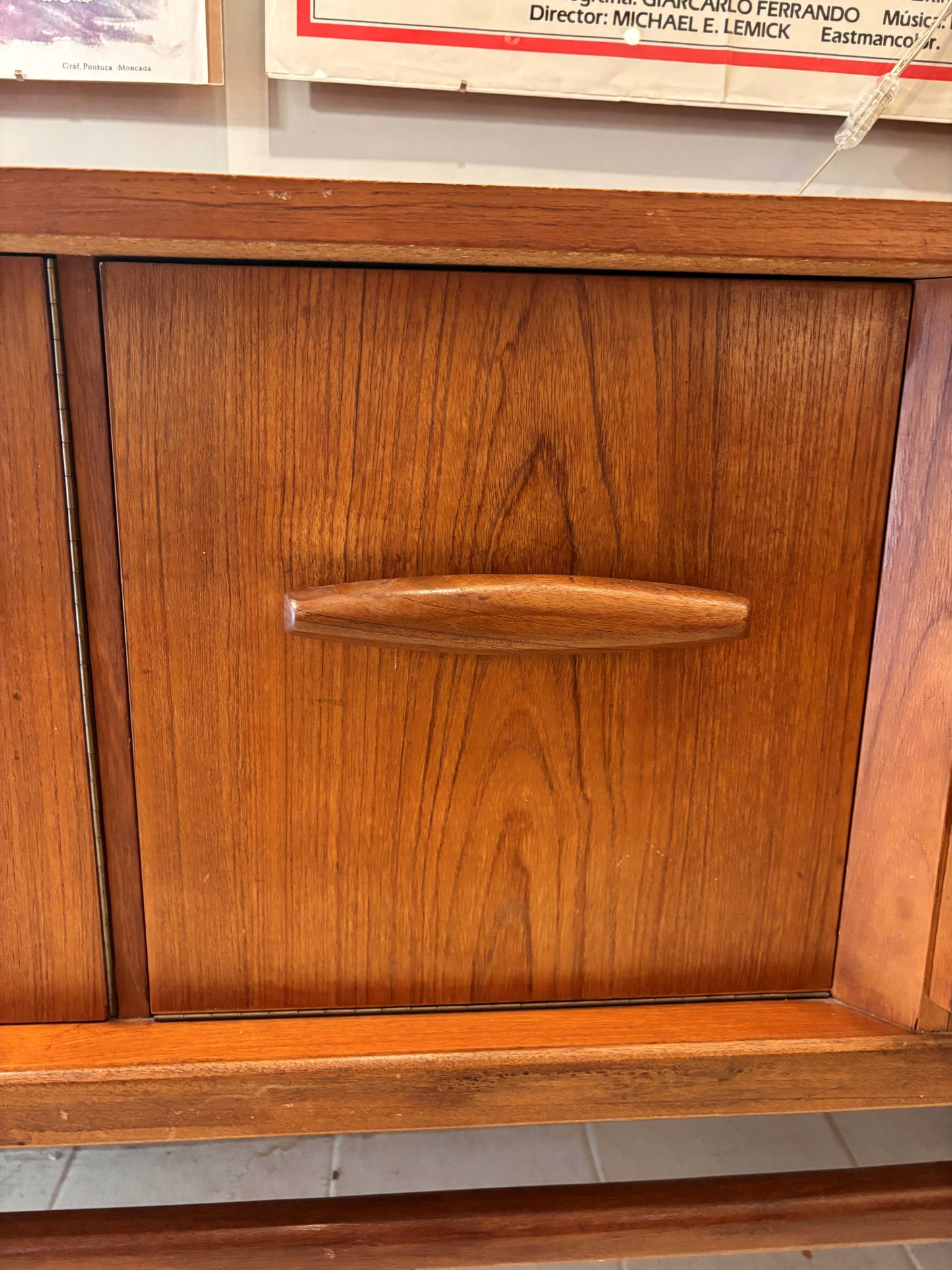 Aparador Gplan de teca, Inglaterra años 60s