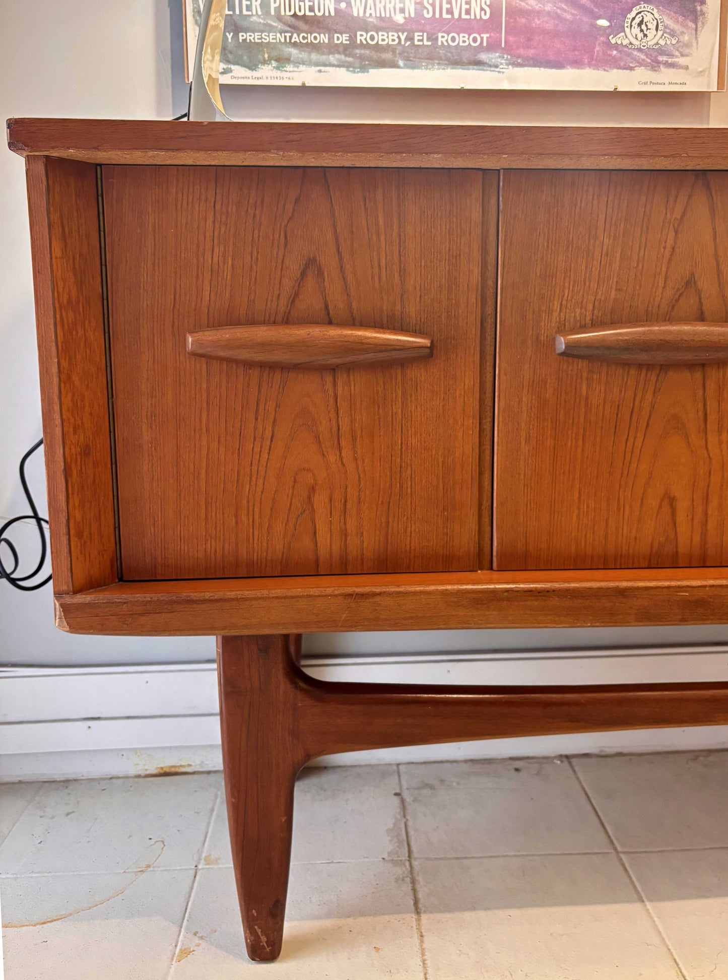 Aparador Gplan de teca, Inglaterra años 60s