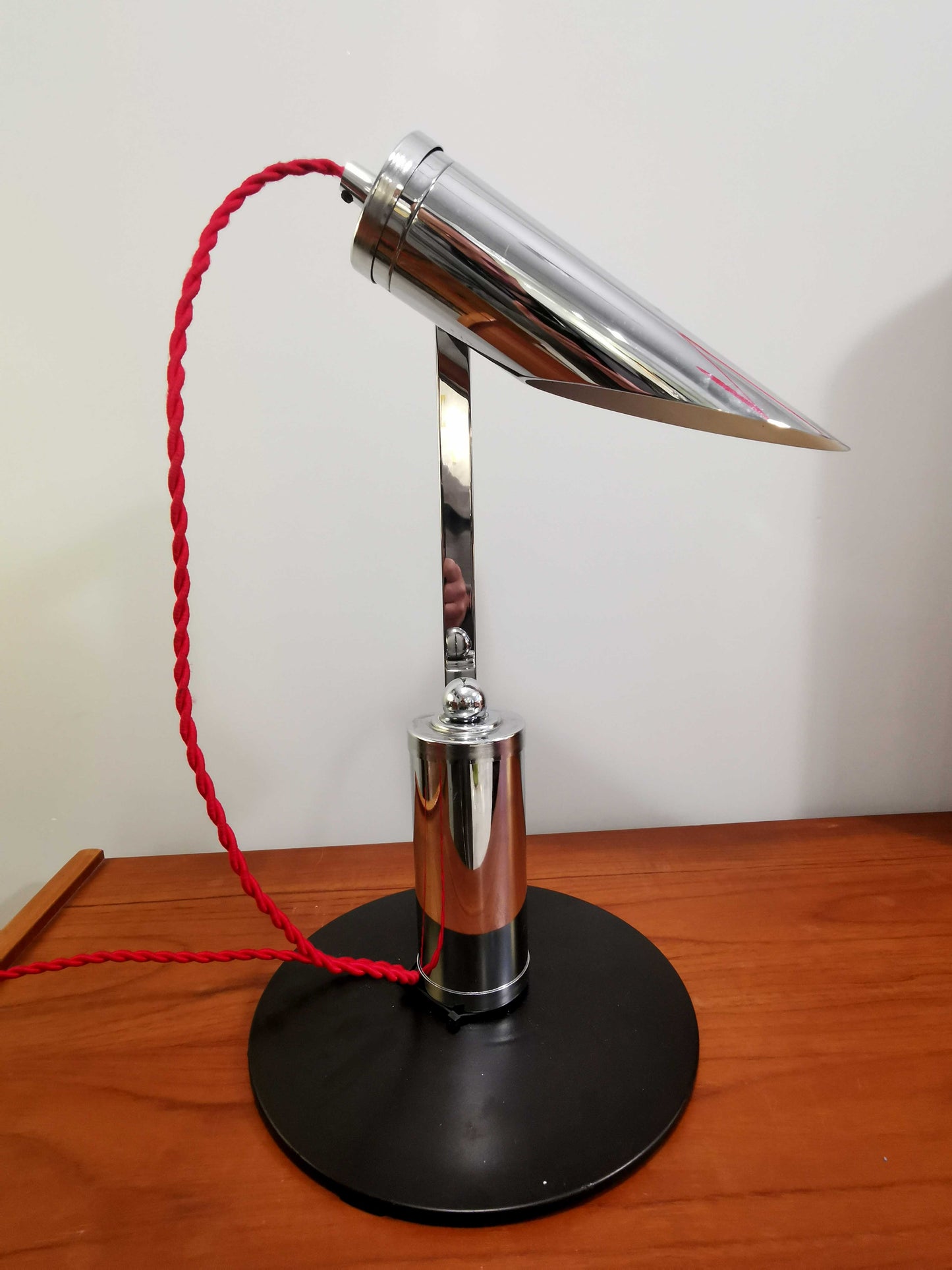 Lámpara de sobremesa plegable de metal cromado, Fase 1973